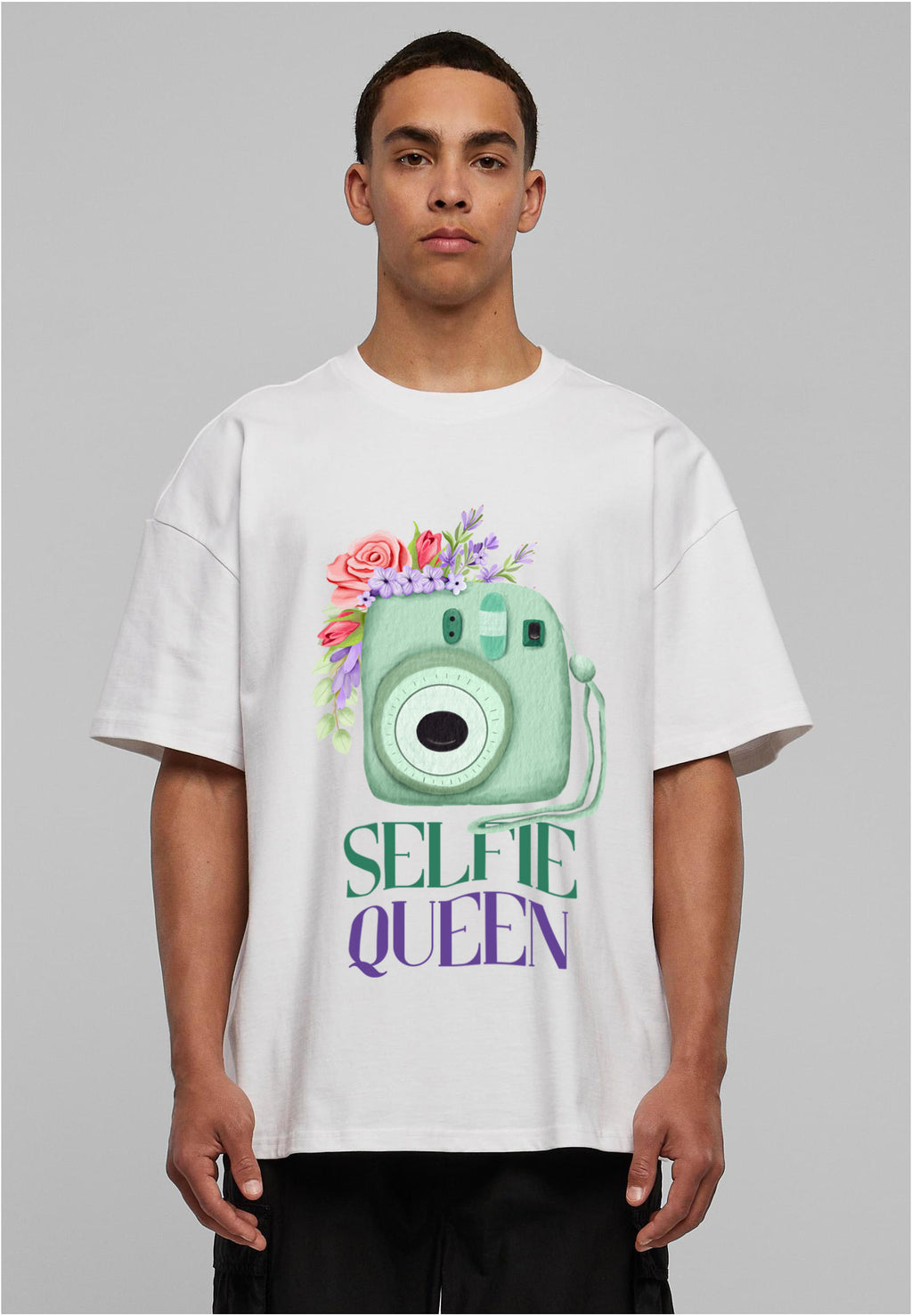 heavy box tee | "Selfie Queen" | white
