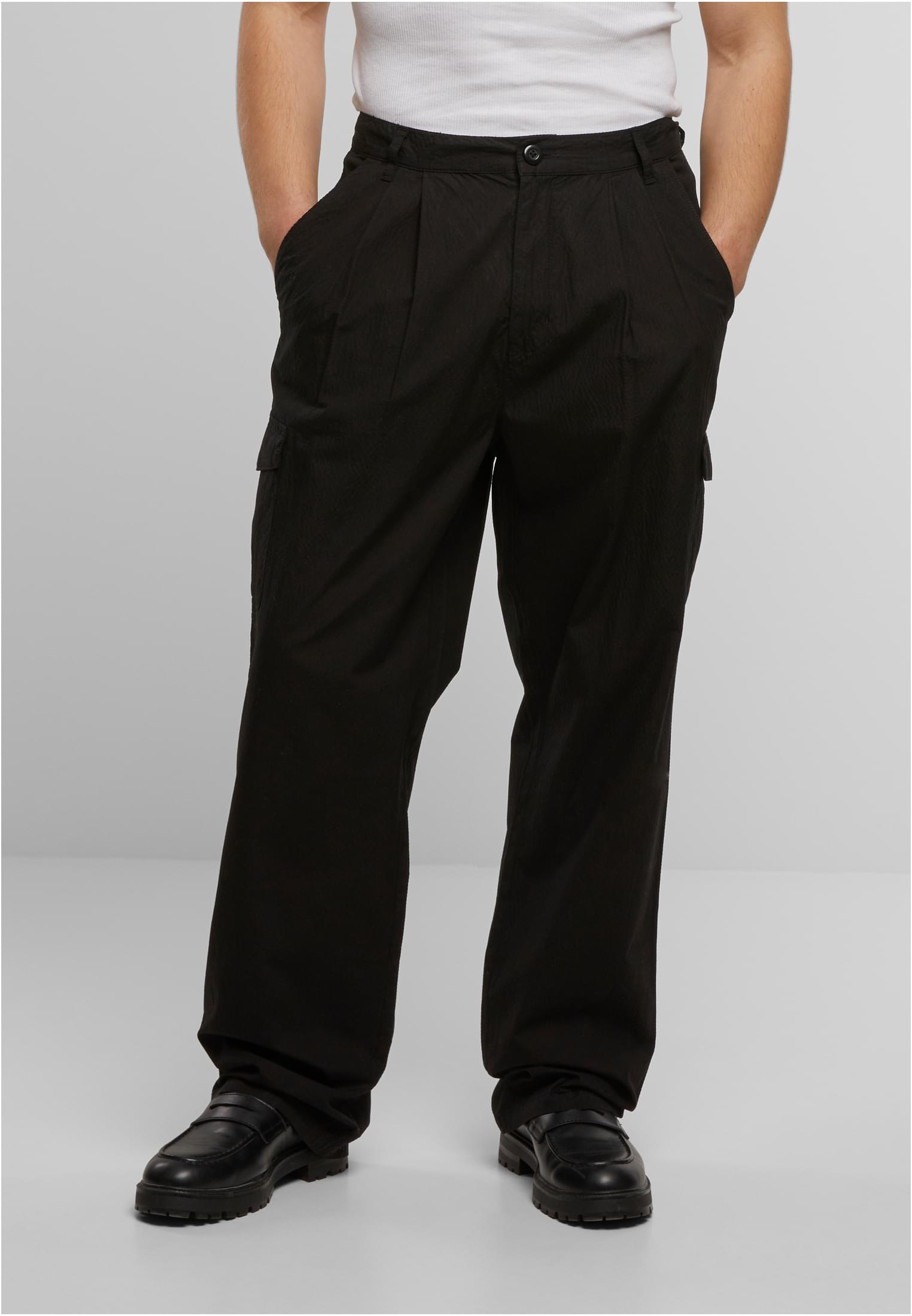wide pleated cargo pants  | black