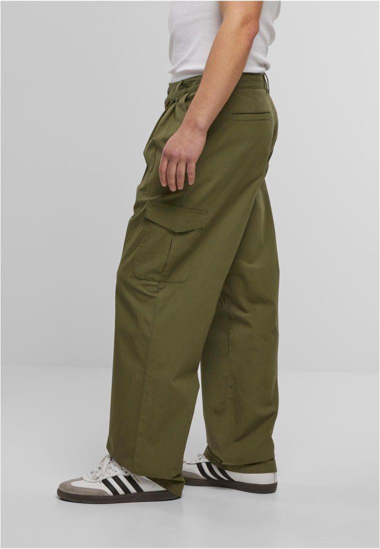 wide pleated cargo pants | olive